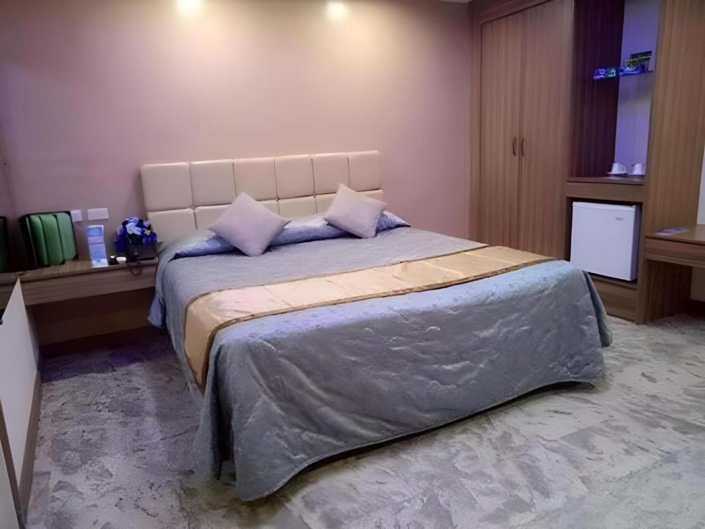 Score Birds Hotel Angeles Zewnętrze zdjęcie