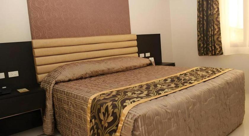 Score Birds Hotel Angeles Zewnętrze zdjęcie