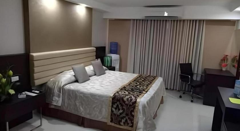 Score Birds Hotel Angeles Zewnętrze zdjęcie
